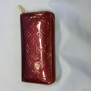 Authentic Louis Vuitton Vernis Wallet